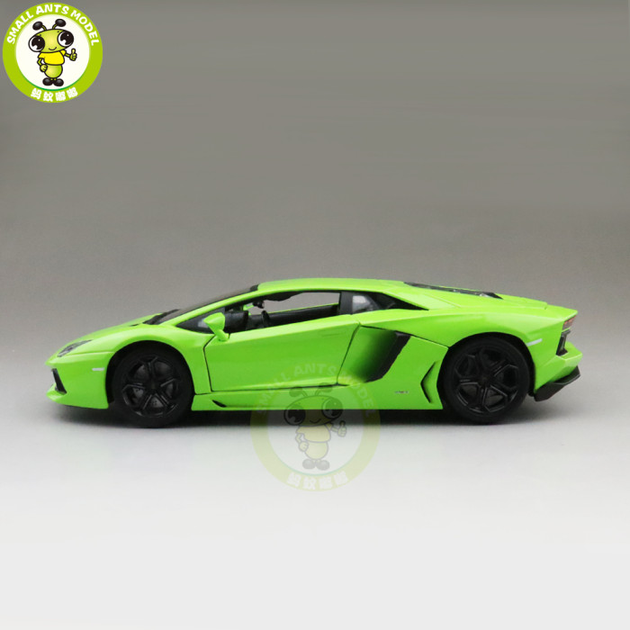 1/18 Lamborghini Aventador LP700-4 Bburago 11033 Diecast Model Racing Car Toys Kids Gifts