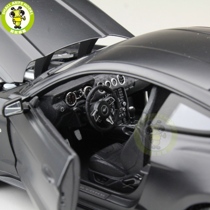 1/18 2015 Ford Mustang GT 5.0 maisto 31197 diecast car model for gifts collection hobby