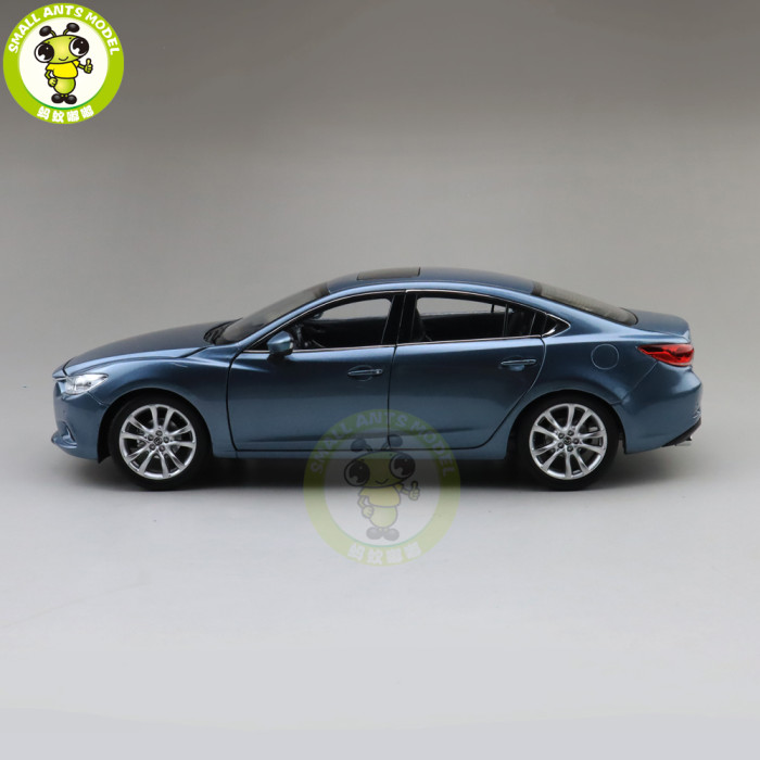 1/18 Mazda 6 ATENZA Diecast Car Model Toy for kids Boy Girl Gift Collection White