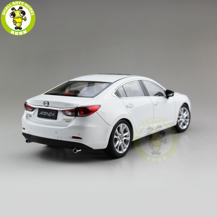 1/18 Mazda 6 ATENZA Diecast Car Model Toy for kids Boy Girl Gift Collection White