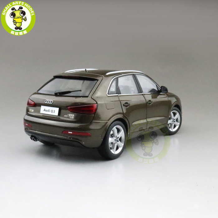 1/18 Audi Q3 SUV Diecast Metal Car SUV Model Toy Girl Kids Boy Gift Collection