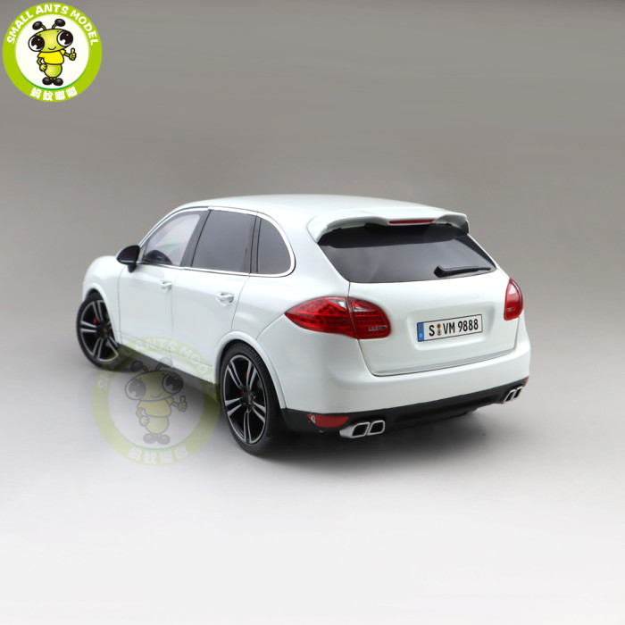 1/18 Minichamps Porsche CAYENNE Turbo S 2013 Diecast Model Toys Car Gifts