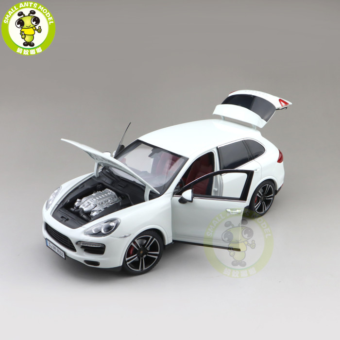 1/18 Minichamps Porsche CAYENNE Turbo S 2013 Diecast Model Toys Car Gifts