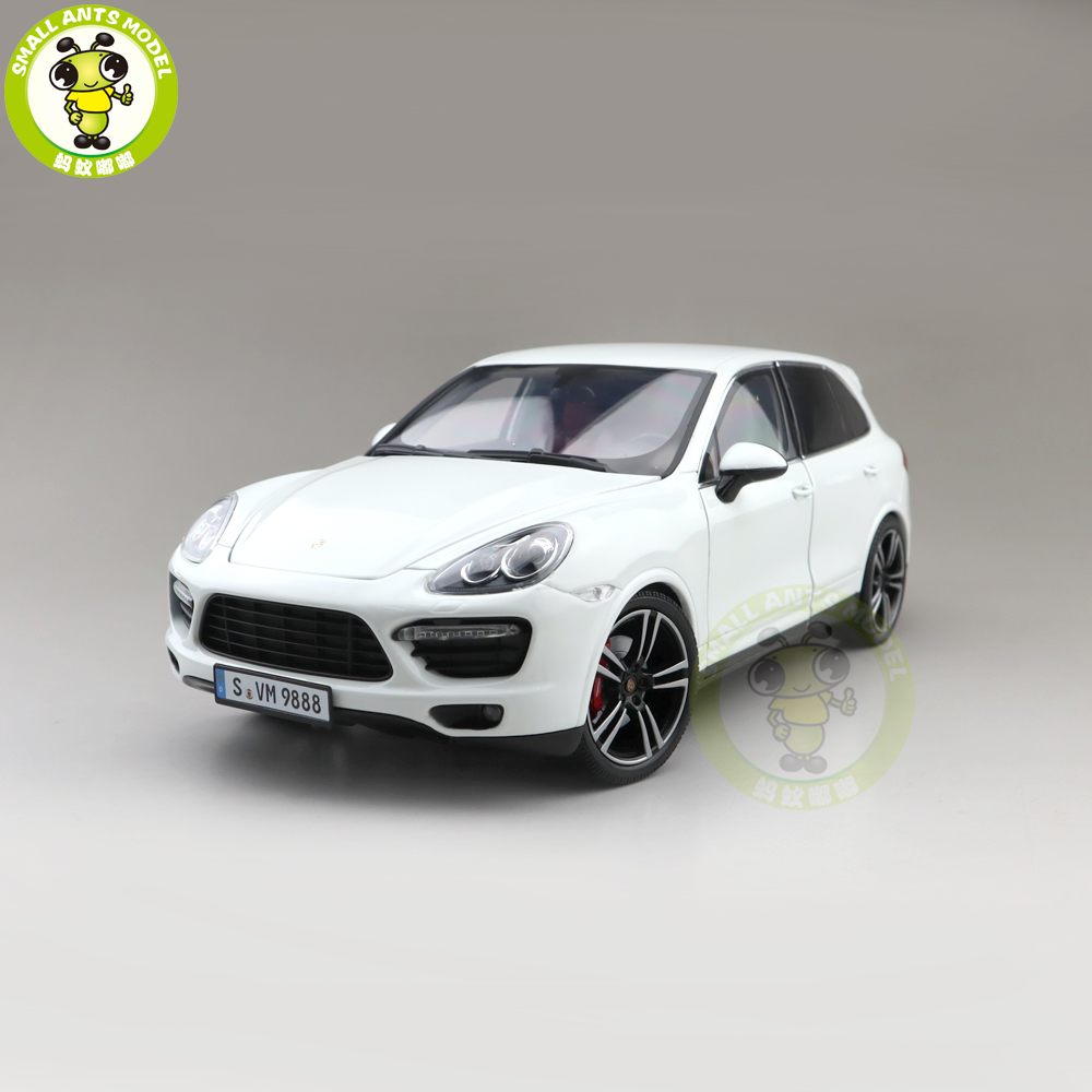 1/18 Minichamps Porsche CAYENNE Turbo S 2013 Diecast Model Toys