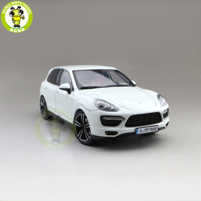 1/18 Minichamps Porsche CAYENNE Turbo S 2013 Diecast Model Toys Car Gifts