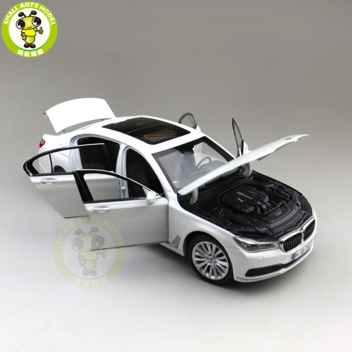 1/18 BMW 7 Series 750Li G12 2017 Diecast Model Car Toys Boys Girls Gifts