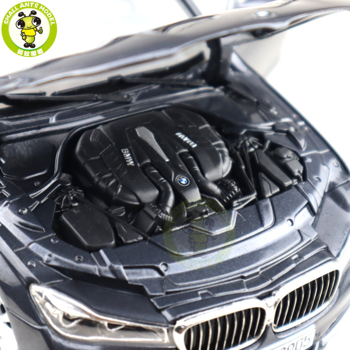 1/18 BMW 7 Series 750Li G12 2017 Diecast Model Car Toys Boys Girls Gifts