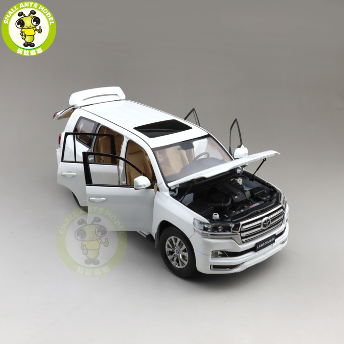 1/18 Toyota Land Cruiser 200 LC200 KENGFAI Diecast SUV Car Model Toys Boys Girls gifts