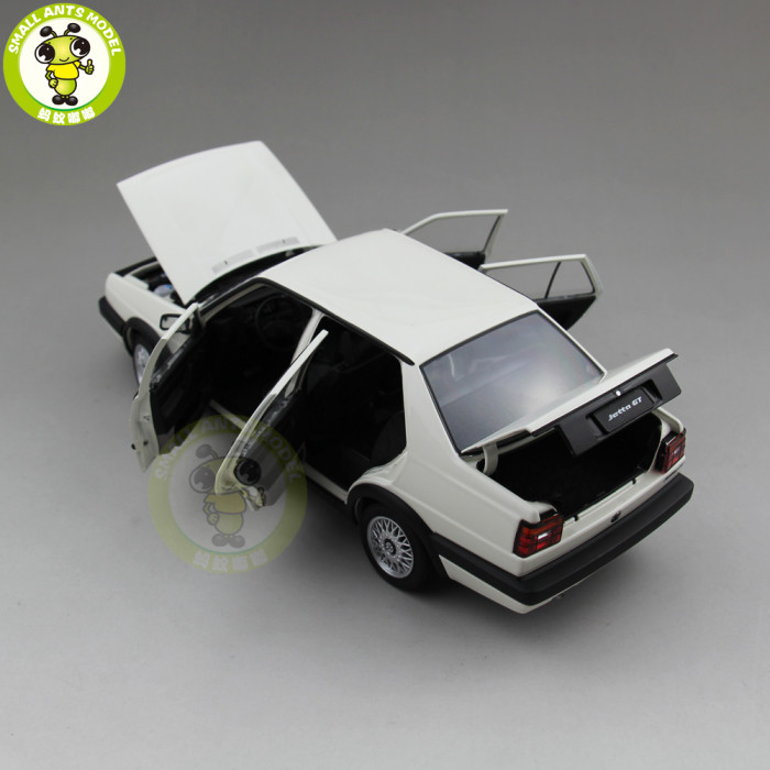 1/18 VW Volkswagen JETTA GT Diecast Car Model Toys For Kids Boy Girl Birthday Gift Collection