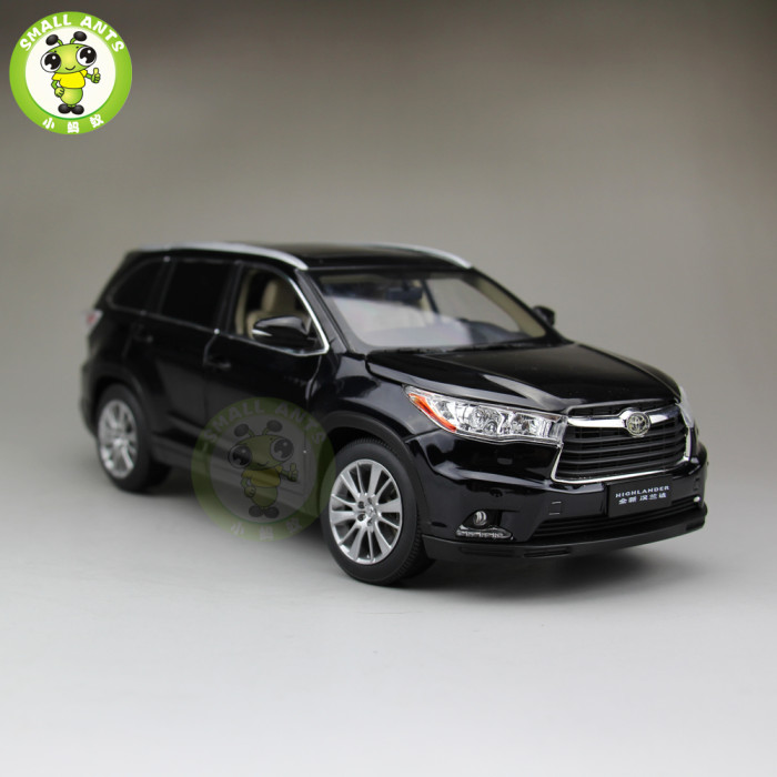 1:18 Toyota Highlander 2015 Diecast SUV Car Model White Color