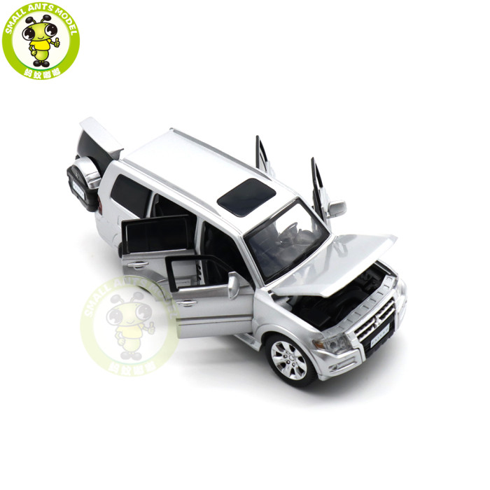 1/32 Mitsubishi PAJERO SUV JKM Diecast Car Model Toys Kids Boys Girls Gifts