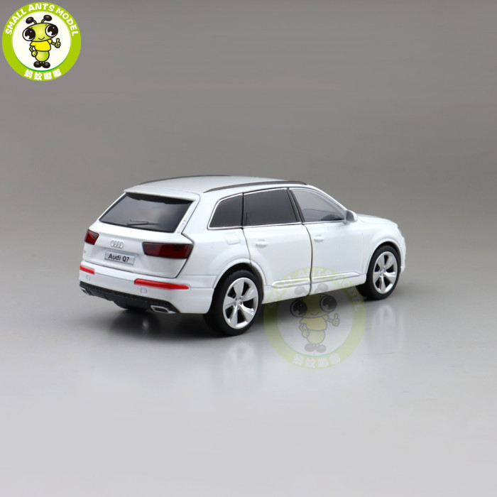 1/32 AUDI Q7 Light Sound JKM Diecast Model Toys Cars Kids Gifts