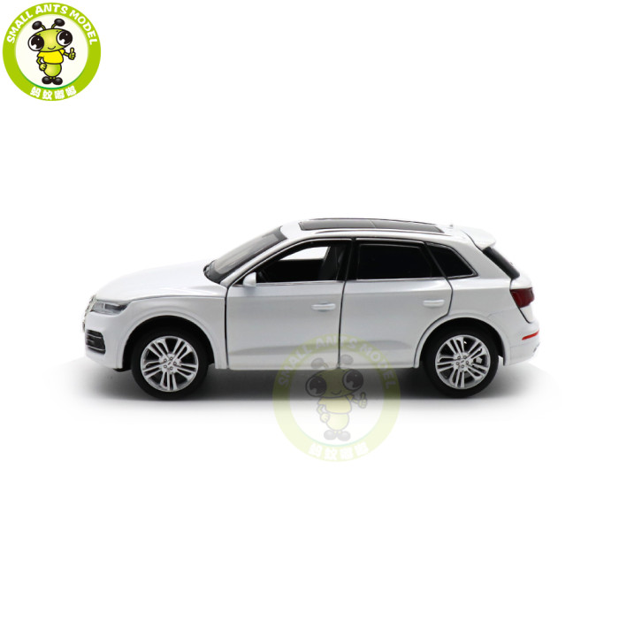 1/32 AUDI Q5 Q5L Light Sound JKM Diecast Model Toys Cars Kids Gifts