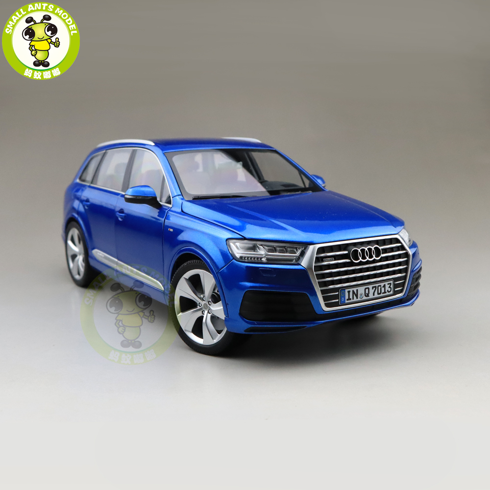 1/18 Minichamps Audi Q7 Almost Real Diecast Metal Car SUV Model