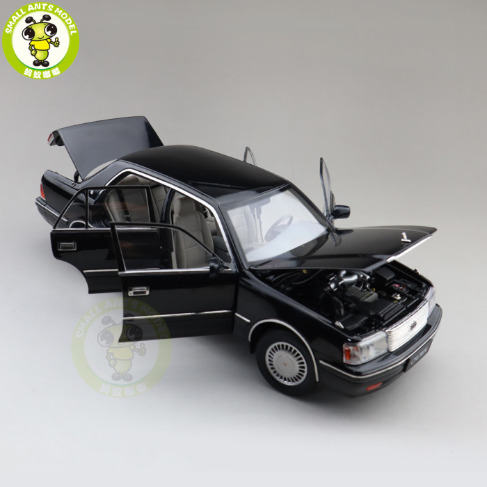 1/18 KENGFAI Toyota Crown 155 Diecast Model Car Toys Boys Girls Gifts