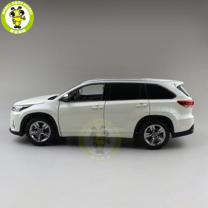 1/18 Toyota Highlander 2018 Diecast SUV Car Model Toys Kids Boy Girl Gifts White