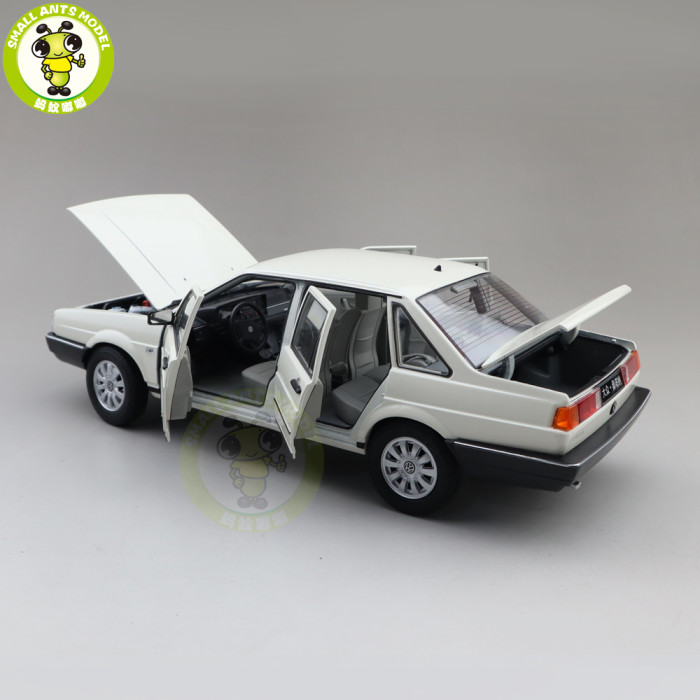 1/18 Welly VW Volkswagen Santana Passat B2 Diecast Model Car Toys Kids Gifts