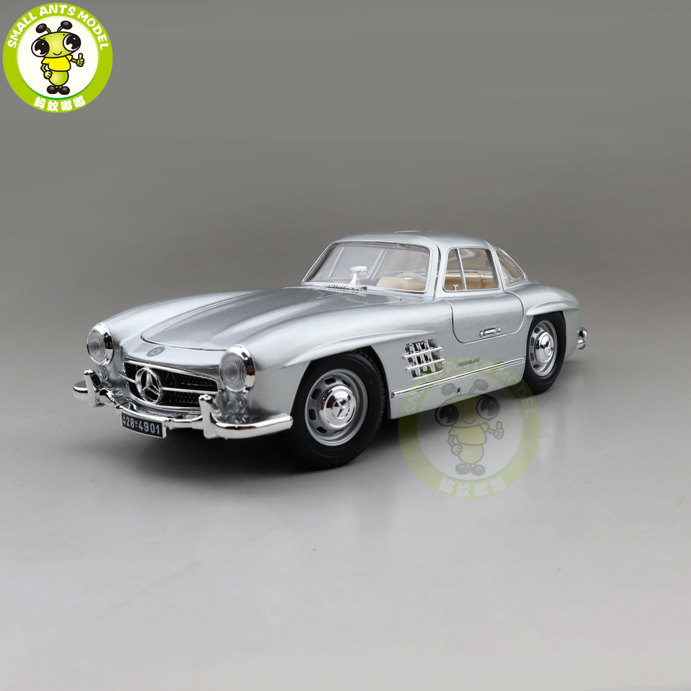 1/18 Medcedes Benz 300SL 300 SL 1954 Bburago 12047 Diecast Metal