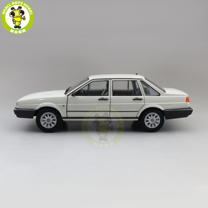 1/18 Welly VW Volkswagen Santana Passat B2 Diecast Model Car Toys Kids Gifts
