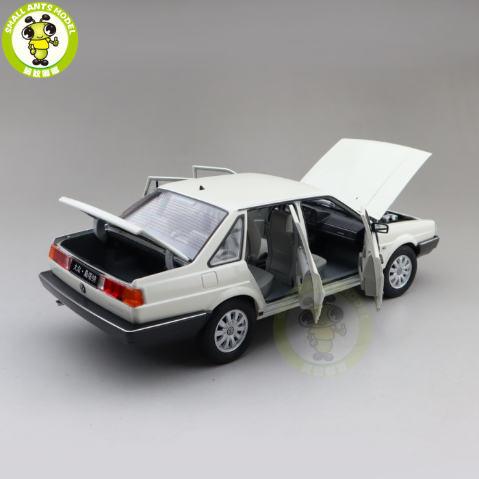 1/18 Welly VW Volkswagen Santana Passat B2 Diecast Model Car Toys Kids Gifts