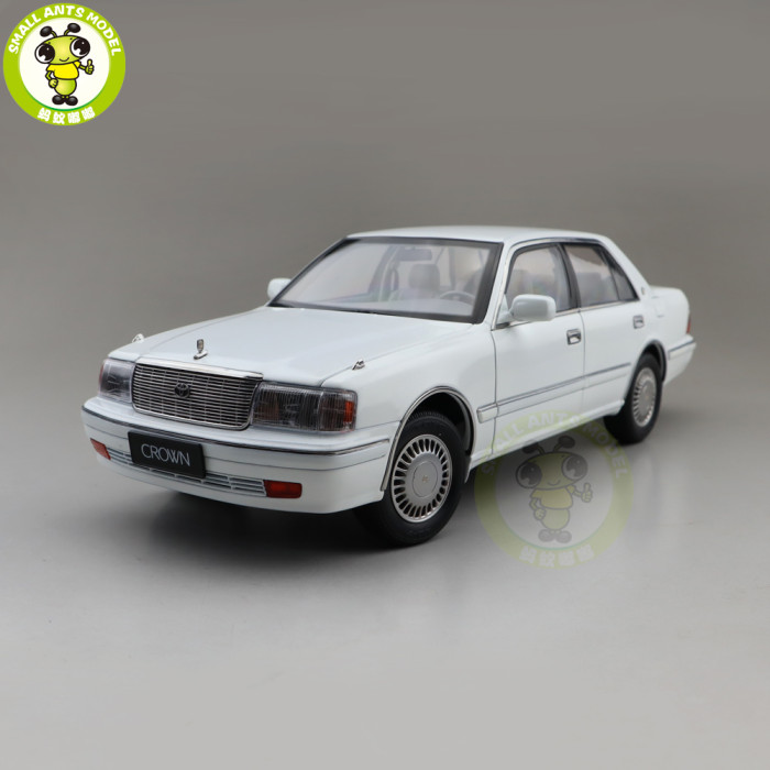 1/18 KENGFAI Toyota Crown 155 Diecast Model Car Toys Boys Girls Gifts
