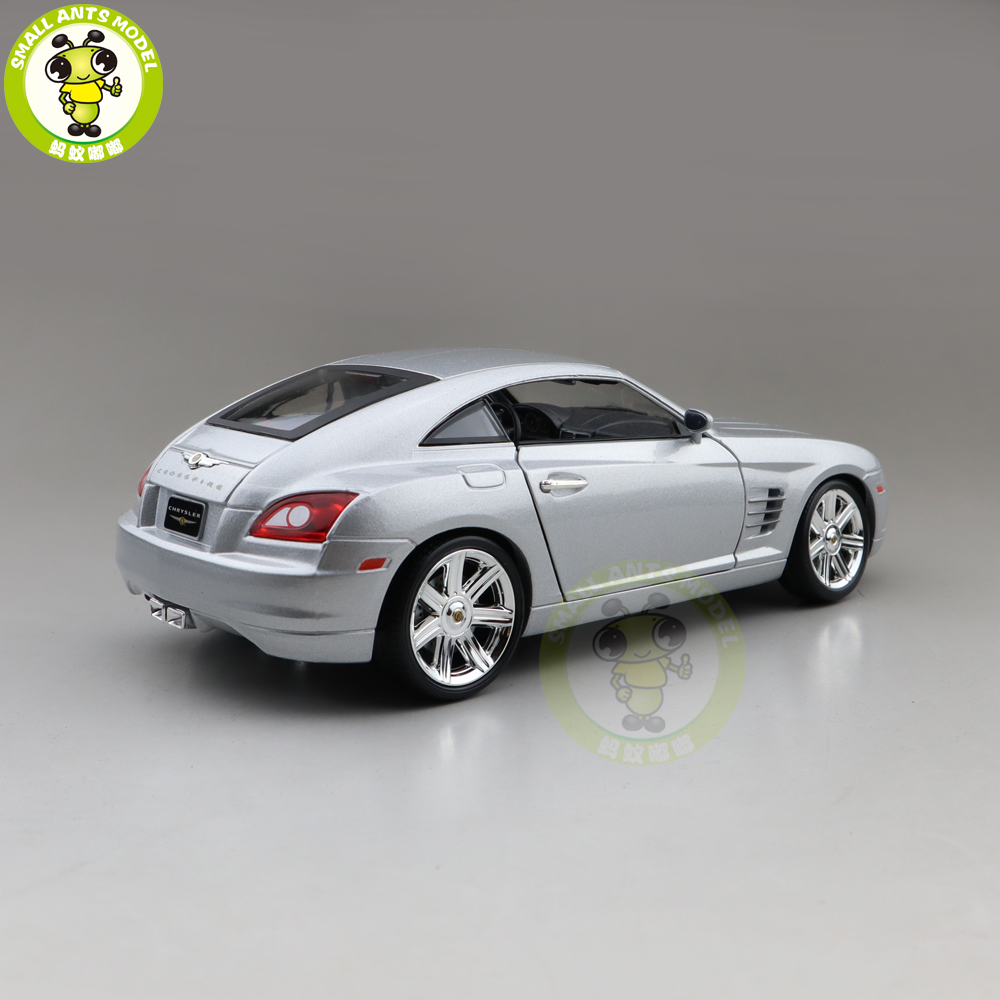 1/18 CHRYSLER Crossfire Maisto 31140 Diecast Model Car Toys Boys
