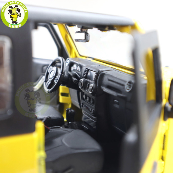 1/18 JEEP WRANGLER WILLYS 2014 Maisto 31676 Diecast Model Car Toys Boys Girls Gifts