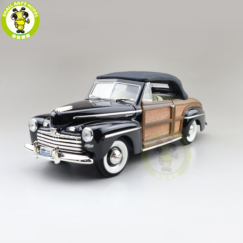 1/18 1946 Ford Sportsman Road Signature Diecast Model Toys