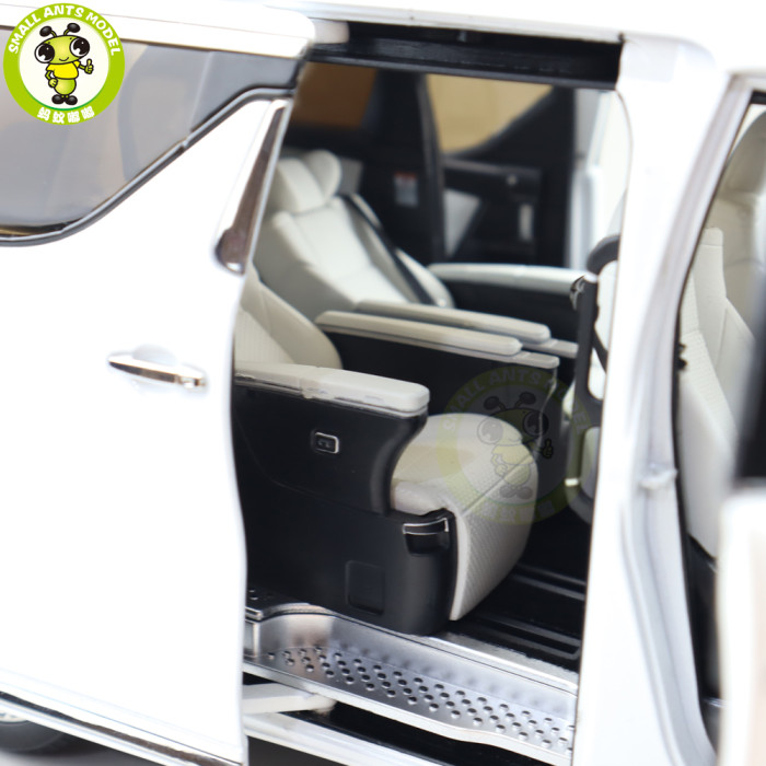 1/18 KENGFAI Toyota Vellfire MPV LHD And RHD Diecast Model Toys Car Adult Gifts White