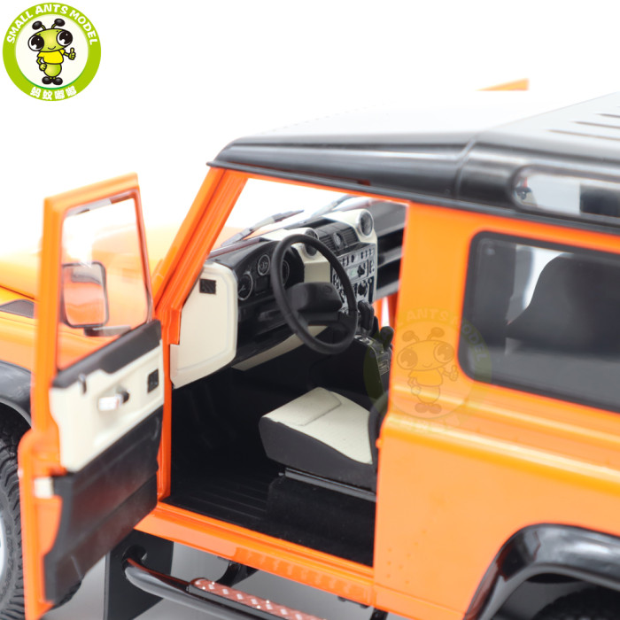 1/18 LCD Land Rover Defender 90 Works V8 70th 2017 Diecast Model Car Toys Boys Girls Gifts