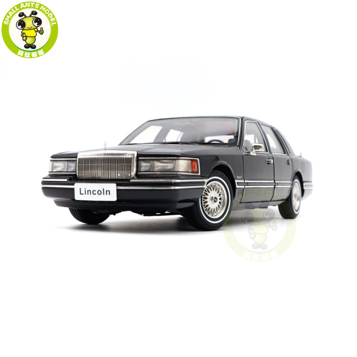 1/18 Lincoln Town Car 1990 Second Generation FN36/116 Diecast Model Toy Cars Boys Girls Gifts
