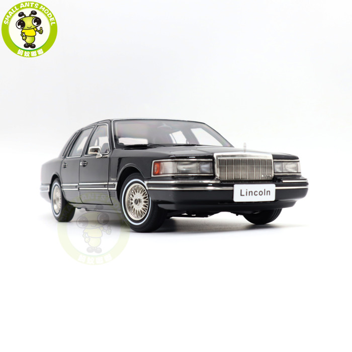 1/18 Lincoln Town Car 1990 Second Generation FN36/116 Diecast Model Toy Cars Boys Girls Gifts