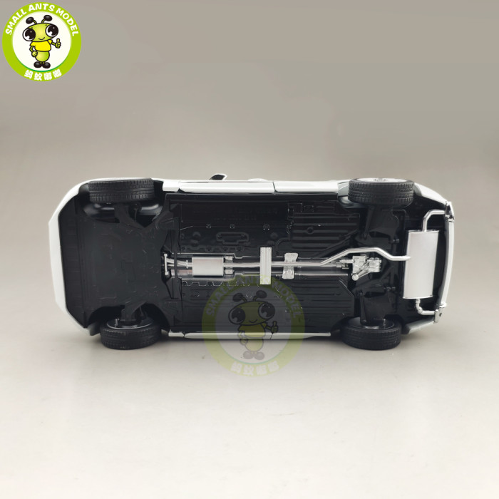 1/18 ALL NEW Volvo XC60 SUV Diecast Metal Model Car SUV Gift Hobby Collection White Color