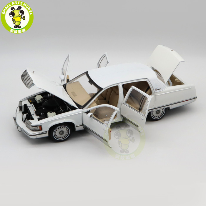1/18 US GM Cadillac Fleetwood Diecast Model Toy Car Gifts For Friends Family