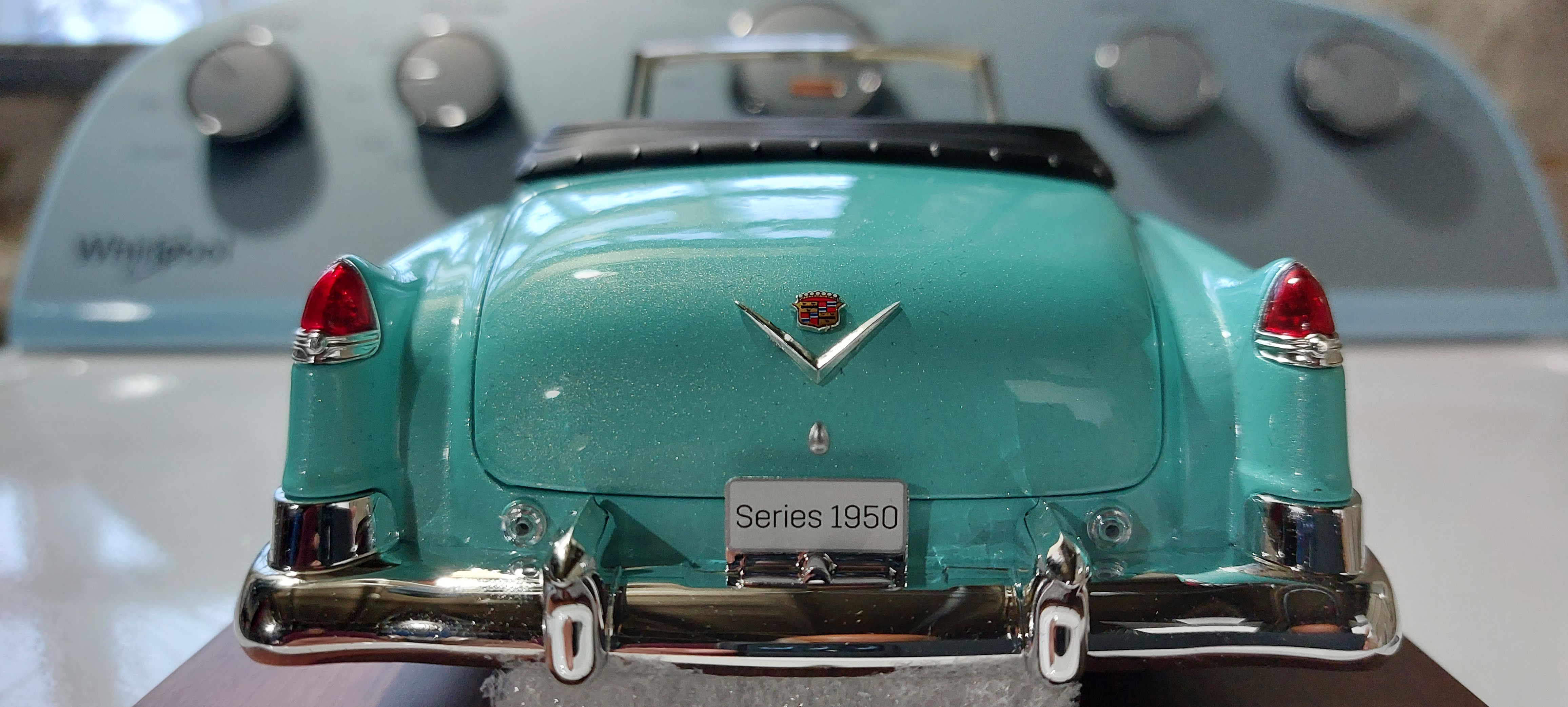 1/18 US GM Cadillac Series 61 Convertible 1950 Diecast Model