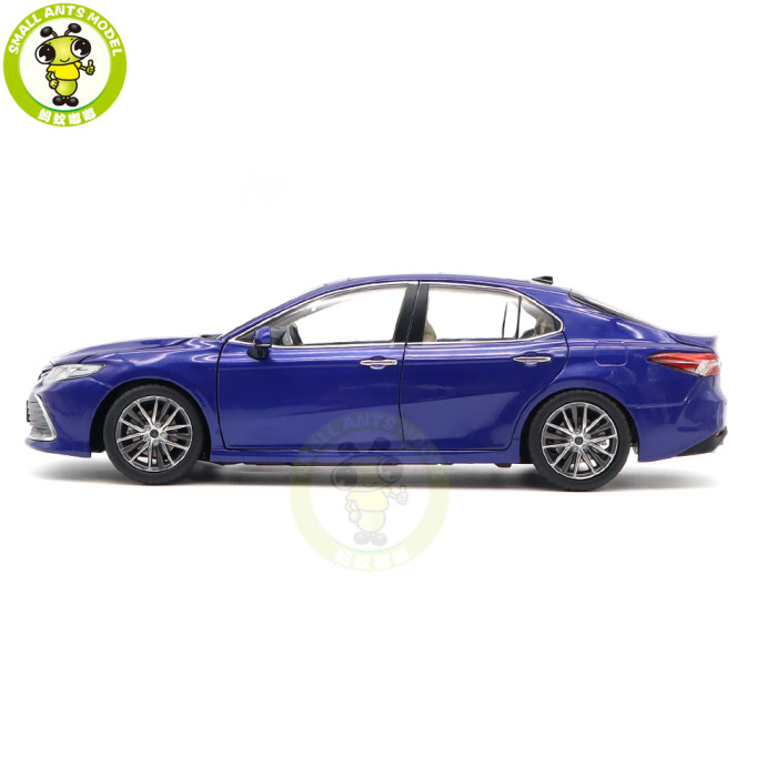 1/18 Toyota Camry 2021 Double Engine Diecast Model Toy Car Boys Girls Gifts