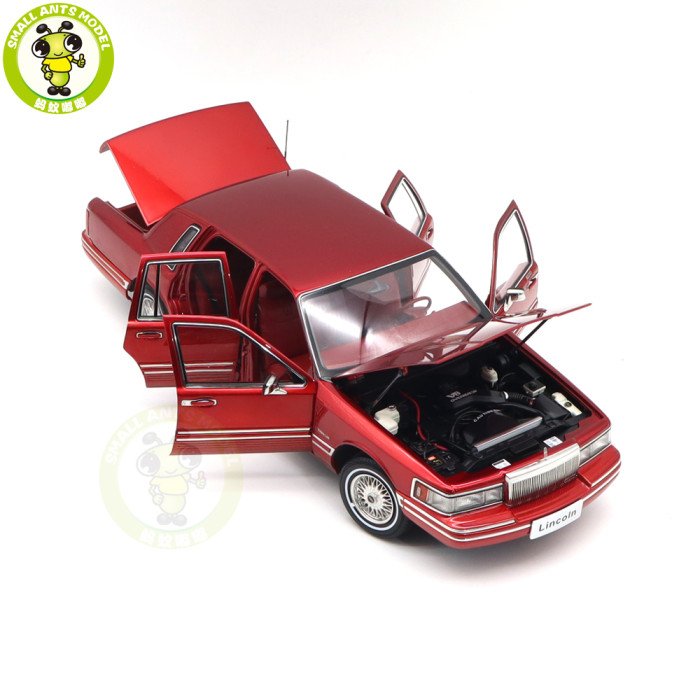 1/18 Lincoln Town Car 1990 Second Generation FN36/116 Diecast Model Toy Cars Boys Girls Gifts