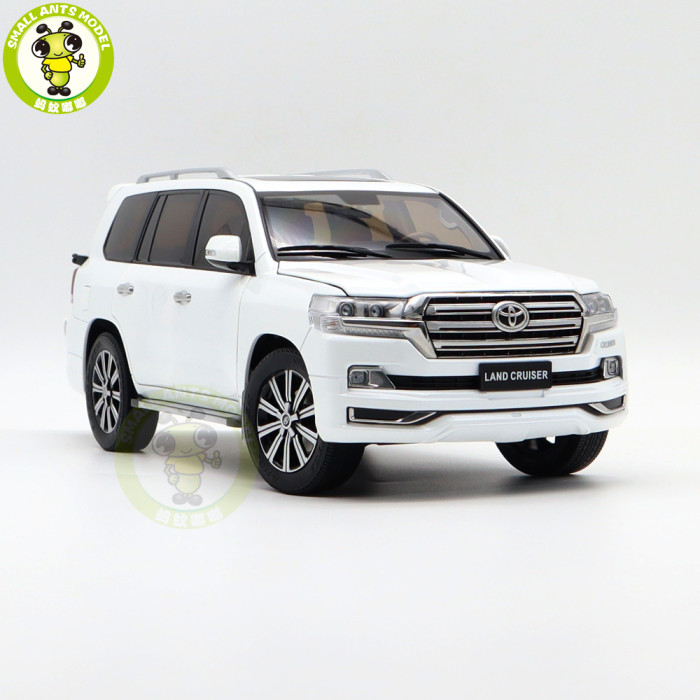 1/18 Toyota Land Cruiser 200 LC200 Middle East Version Spare Tire KENGFAI Diecast SUV Car Model Toys Boys Girls gifts