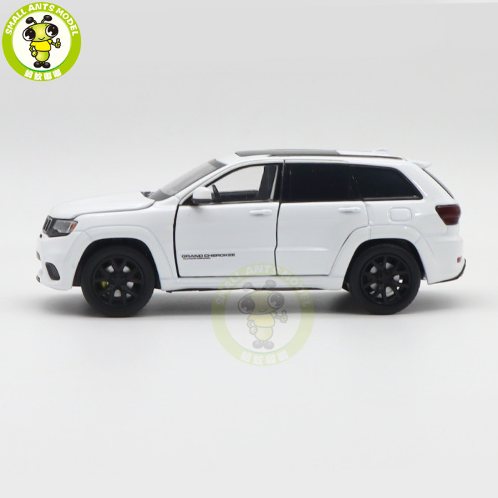 1/32 JKM Jeep Grand Cherokee Trackhawk Diecast Model Car Toys Kids Sound Gifts