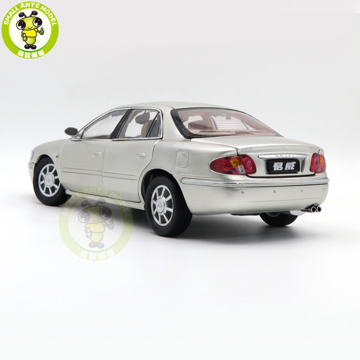 1/18 Buick Regal 2002 Diecast Model Car Toys Car Boys Girls Gifts