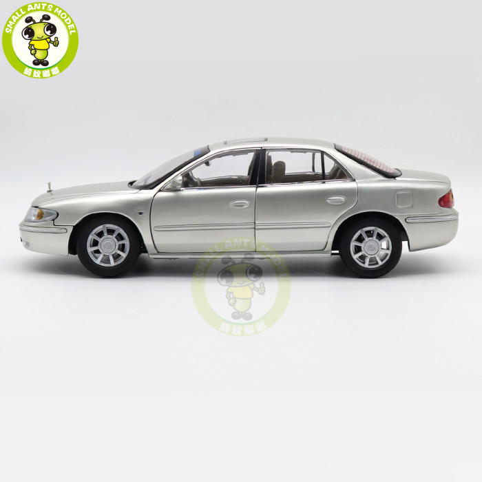 1/18 Buick Regal 2002 Diecast Model Car Toys Car Boys Girls Gifts