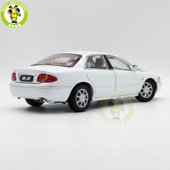 1/18 Buick Regal 2002 Diecast Model Car Toys Car Boys Girls Gifts