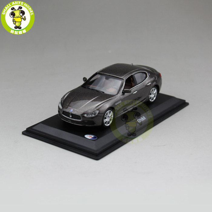 1/43 Maserati Ghibli Diecast Car Model Whitebox