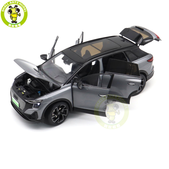 1/18 Audi Q5 e-tron 2022 With Light Diecast Model Toys Car Gifts For Boyfriend Father
