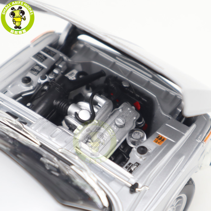 1/18 BMW 2002 tii KYOSHO 08543 Diecast Model Toys Car Gifts For Father Friends