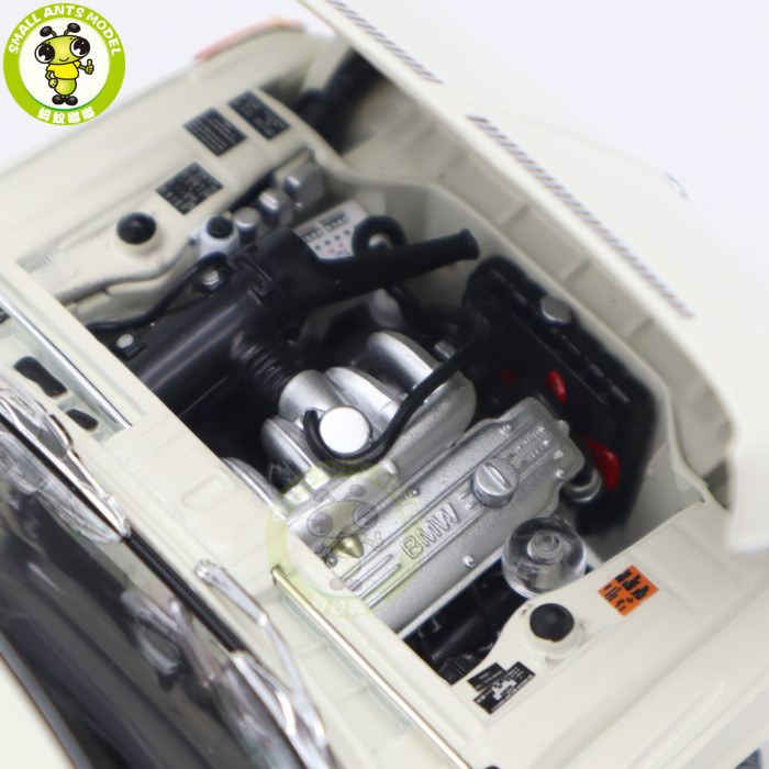 1/18 BMW 2002 tii KYOSHO 08543 Diecast Model Toys Car Gifts For Father Friends