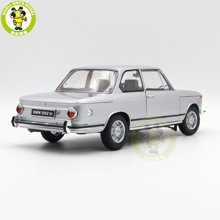 1/18 BMW 2002 tii KYOSHO 08543 Diecast Model Toys Car Gifts For Father Friends
