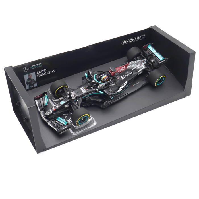 1/18 Minichamps Mercedes AMG Benz F1 Petronas Formula One Team Winner British Brazilian Qatar Russia GP Diecast Model Toys Car Gifts For Boyfriend Husband Father