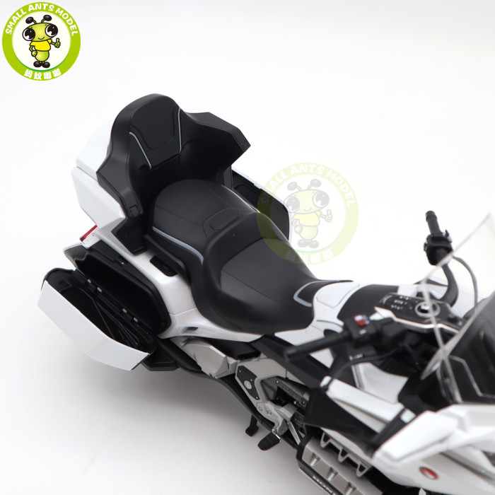 1/12 Honda Gold Wing GL1800 LCD Models Diecast Motorcycle Model Toys Gifts For Boyfriend Father Husband