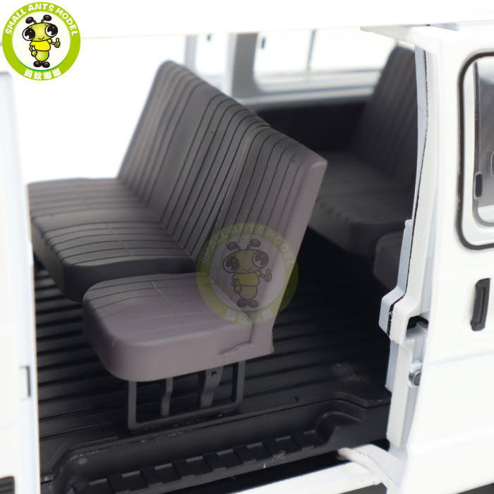 1/18 Toyota HIACE H50 RHD White Diecast Model Toys Car Gifts For Husband Boyfriend Father